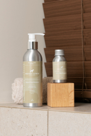 NATUURLIJKE DOG SHAMPOO 200ML ZWARTE EIK, CEDER, DENNEN
