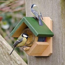 Houten Pindakaaspothouder vogelbescherming