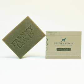 NATUURLIJKE DOG SHAMPOO BAR – ZWARTE EIK, CEDAR & DENNEN