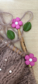 Naaldenbeschermers - roze bloem met blaadjes