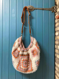 Granny Square Tas Furry furry