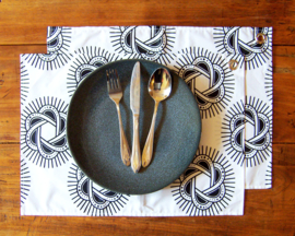 Afrikaanse PLACEMATS Adinkra | set van 2 | african wax print  | 32,5 x 45 cm | 100% katoen Ankara stof