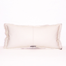 ZAKIYA sierkussen off white leer met koeienhuid 60x30 cm