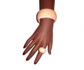 HOUTEN armband + ring set ANGELE | African Chic | cherry wood | bangle maat M = 20 cm