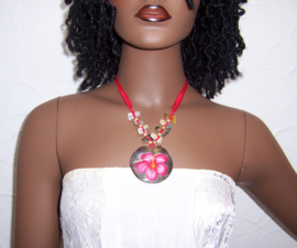 SCHELP ketting met PARELMOER BLOEM hanger rood | Ibiza style