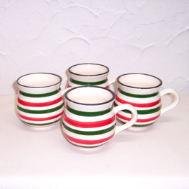 4 Mokken / Koffiekruikjes Gestreept van Dishes & Deco | handbeschilderd aardewerk