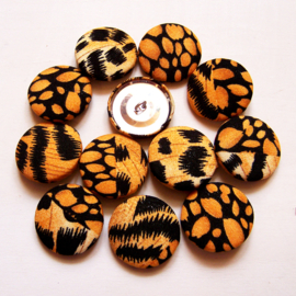 Afrikaanse knopen ANIMAL | stofknopen met animal print | diameter 2,9 cm / 4 stuks