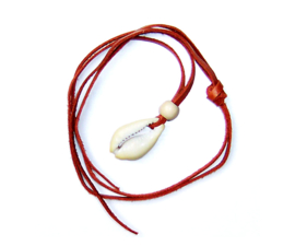 COWRIE KETTING roestbruin | kauri schelp aan lange leerveter