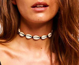 COWRIE shell halsketting - choker zwart | kauri schelpen | Boho stijl