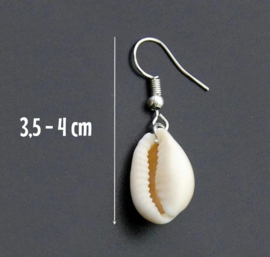 COWRIE shell oorbellen | kauri schelpjes | zilverkleur oorhangers