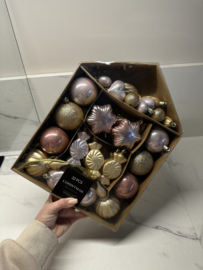 Doos roze goud kerstabllen