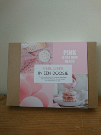 "Pink" veel liefs in een doosje