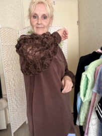 Sweater met kanten mouw