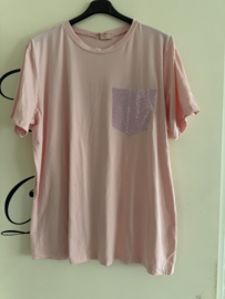 T-shirt met glitter borstzakje