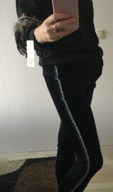 Broek met bies