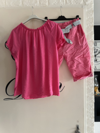 Top roze met ketting/164