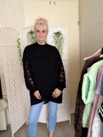 Sweater met kanten mouw
