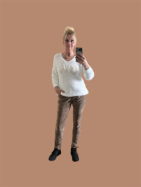 Fluffy trui chic wit