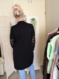 Sweater met kanten mouw