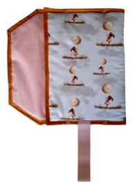 Meisje met maanballon