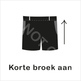 ZW/W - Korte broek aan