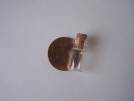 GFK-03GH Heel fijn, klein flesje (1,8x0,9cm)
