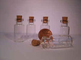 GFK-26 Glazen flesje met brede hals (3,5x1,6cm)
