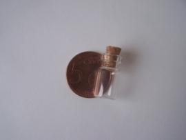 GFK-03 Heel fijn, klein flesje (1,8x0,9cm)