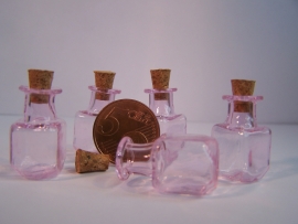 GFV-01rz Vierkant, roze fles