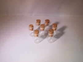 GFK-21 Heel fijn mini flesje (1,8x1,1cm)