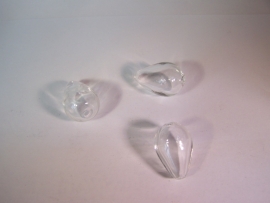 Druppelvormig glazen kraaltje klein (13x22mm)