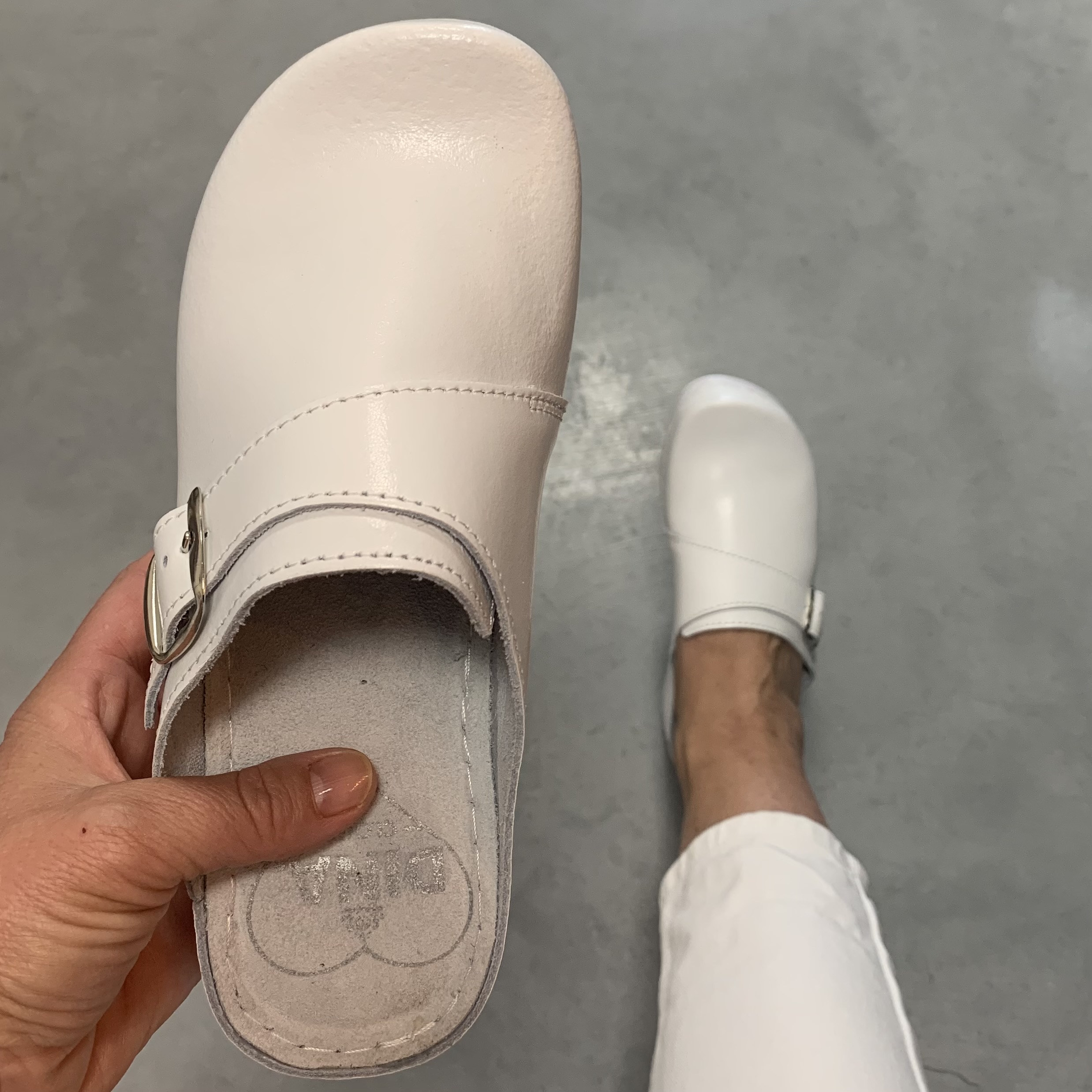 Zorg Klompen - Classic White - met riempje