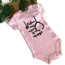 Baby rompertje Roze - zwart Relax My Mom's a Nurse