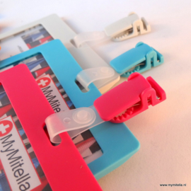 Badge + Clip Roze