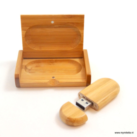 USB stick hout in luxe box Bamboe