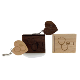 USB stick Houten hart in luxe box - Stethoscoop