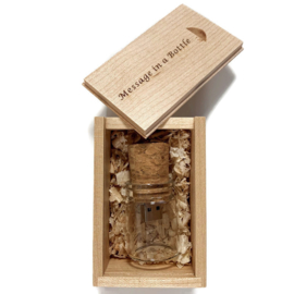 Houten box  - Message in a Bottle - USB Stick