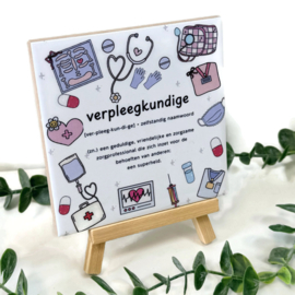 Tegeltje Verpleegkundige - Tegeltjestaal (10,5 x10,5 cm)