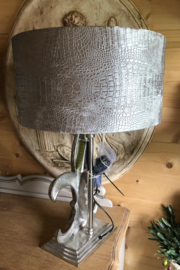 Set van 2 Franse Lelie lampen met croco kappen 62(h)cm
