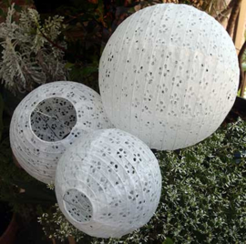 Eyelet lampion wit 25 cm