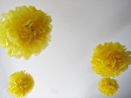 Pompon jaune 35 cm