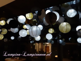 Lampions Paquet PARTY - blanc - argent - or - noir - 56 pcs
