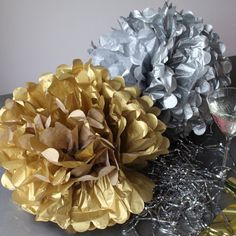 PomPom gold 35 cm