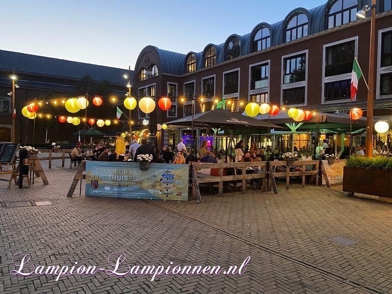 Lampionnen voor buiten decoratie Drunen Duitse vlag verlicht, Lampions Deutsche Flag rood zwart geel