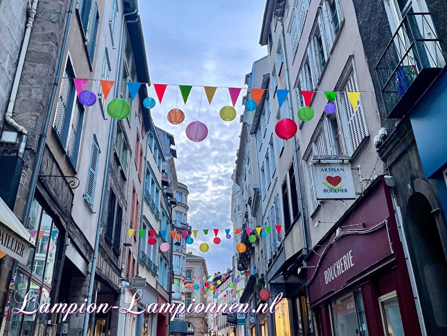 Wetterfeste Nylon lampions in den Straßen von Limoges 2