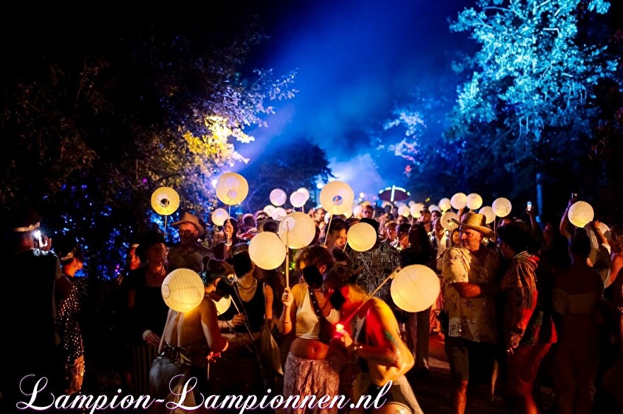 Lampionumzug - Laternenstab mit Lampe, Laternenumzug Sint Maarten Halloween kinder Parade