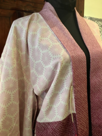 Kort puur zijden kimono jasje "oud Rose " Shibori zijde, 2 kanten draagbaar