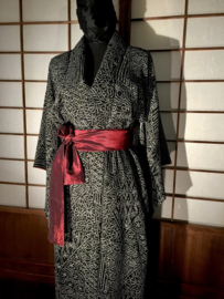 Handgemaakte kimono "Starry Night" van shibori zijde.