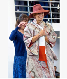 Koningin Máxima draagt zijden kimono van JAPONAIS.