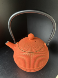 Orginele Japanse theepot in steenrood ( 0.9 liter )